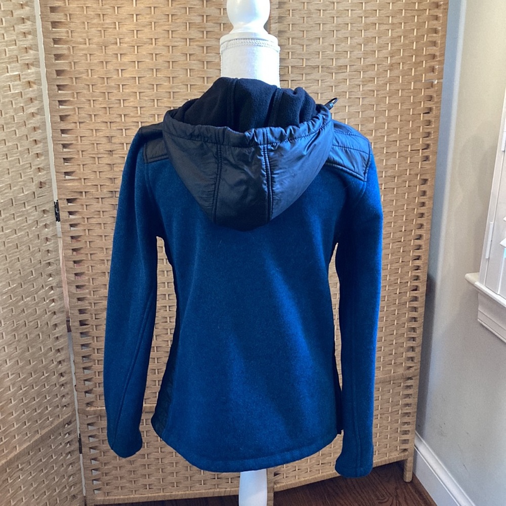 New Balance Cold Weather Running Jacket - Picture 2 of 4